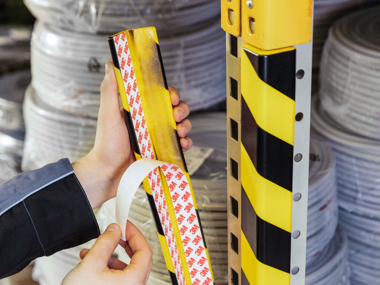 Perfil Protector De Esquinas Durable C35 Amarillo Negro Autoadhesivo 1m