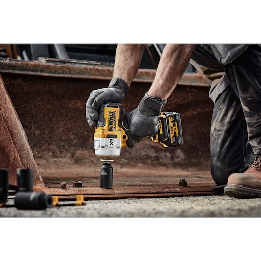 Dewalt Dcf961nt-Xj Akku-Schlagschrauber