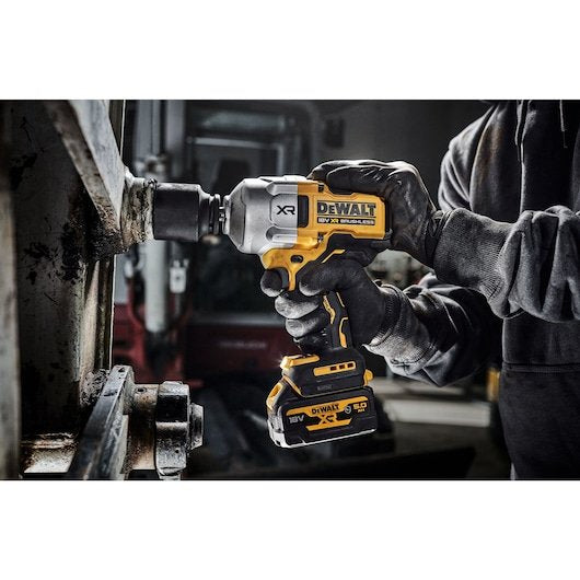 Dewalt Dcf961nt-Xj Akku-Schlagschrauber