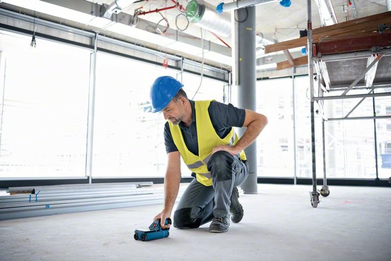 Bosch Professional Escáner De Pared D-Tect 200 C Professional, 12 V, Dispositivo De Seguimiento Azul/Negro, Batería De Iones De Litio De 2,0 Ah, En L-Boxx 601081601