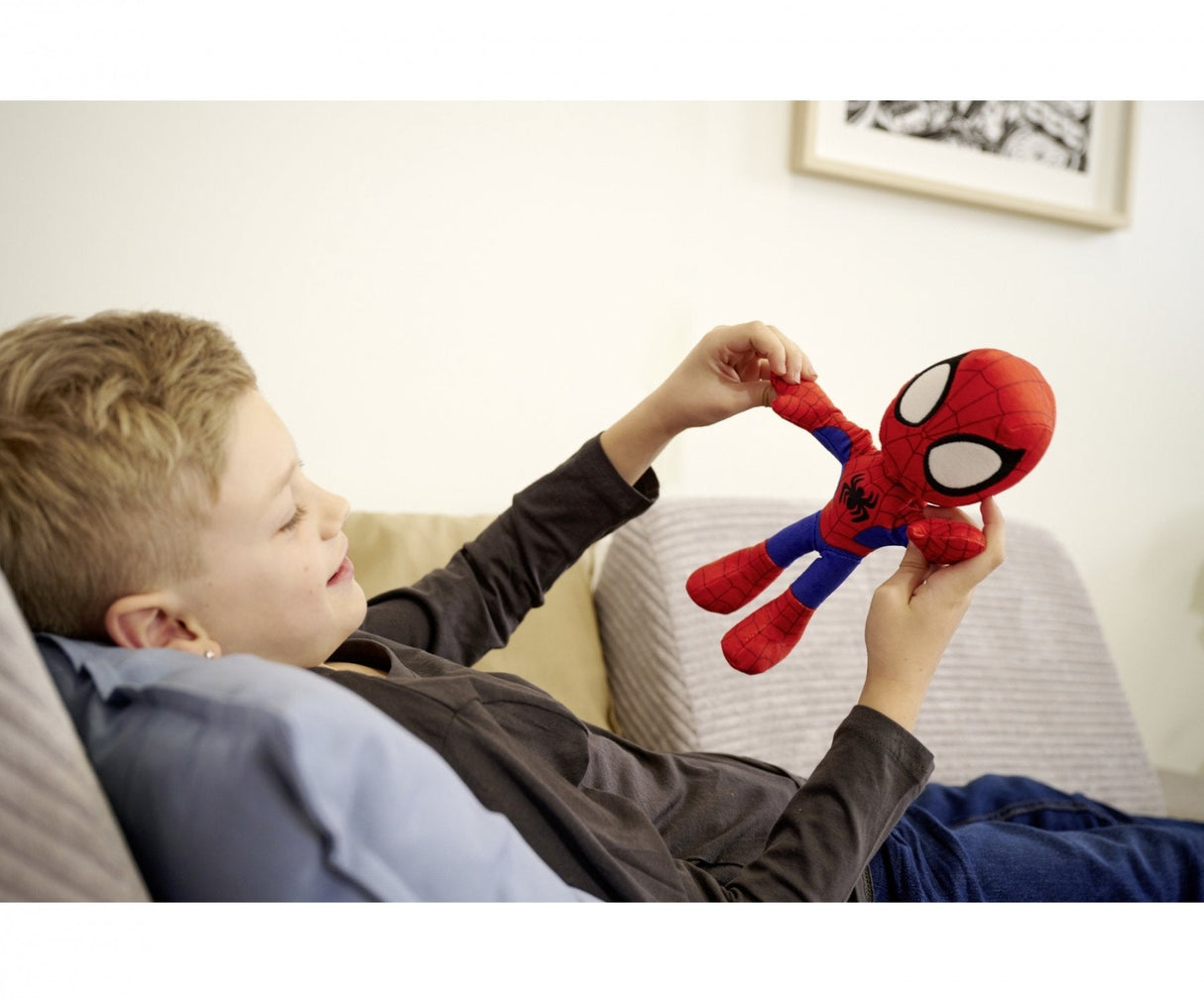 Peluche Spidey Spiderman Marvel 25cm