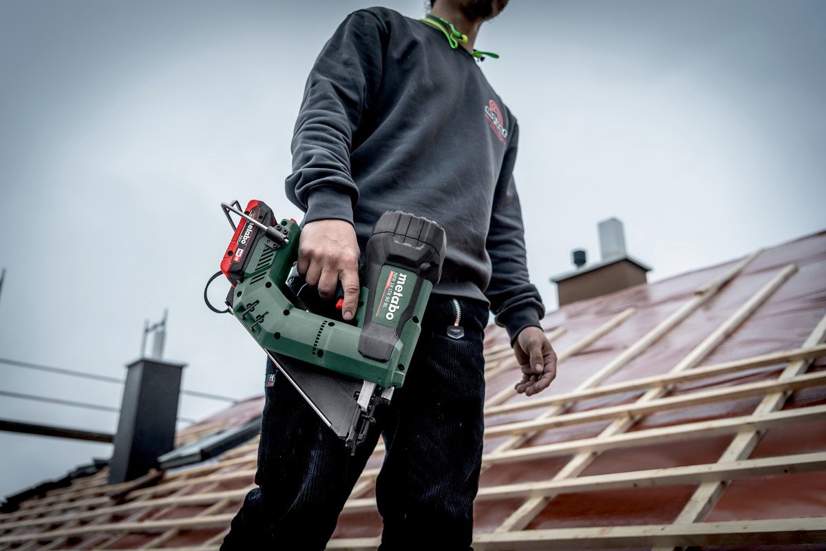 Clavadora A Batería Metabo Nfr 18 Ltx 90 Bl