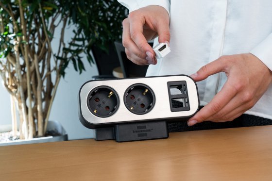 EAN 4007123682157 - Brennenstuhl 1153580110 base múltiple 2 m 9 salidas AC Interior Negro, Plata imagen 7