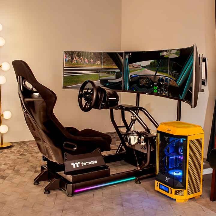 Soporte Para 3 Monitores De 32" Thermaltake Triple Racing Negro