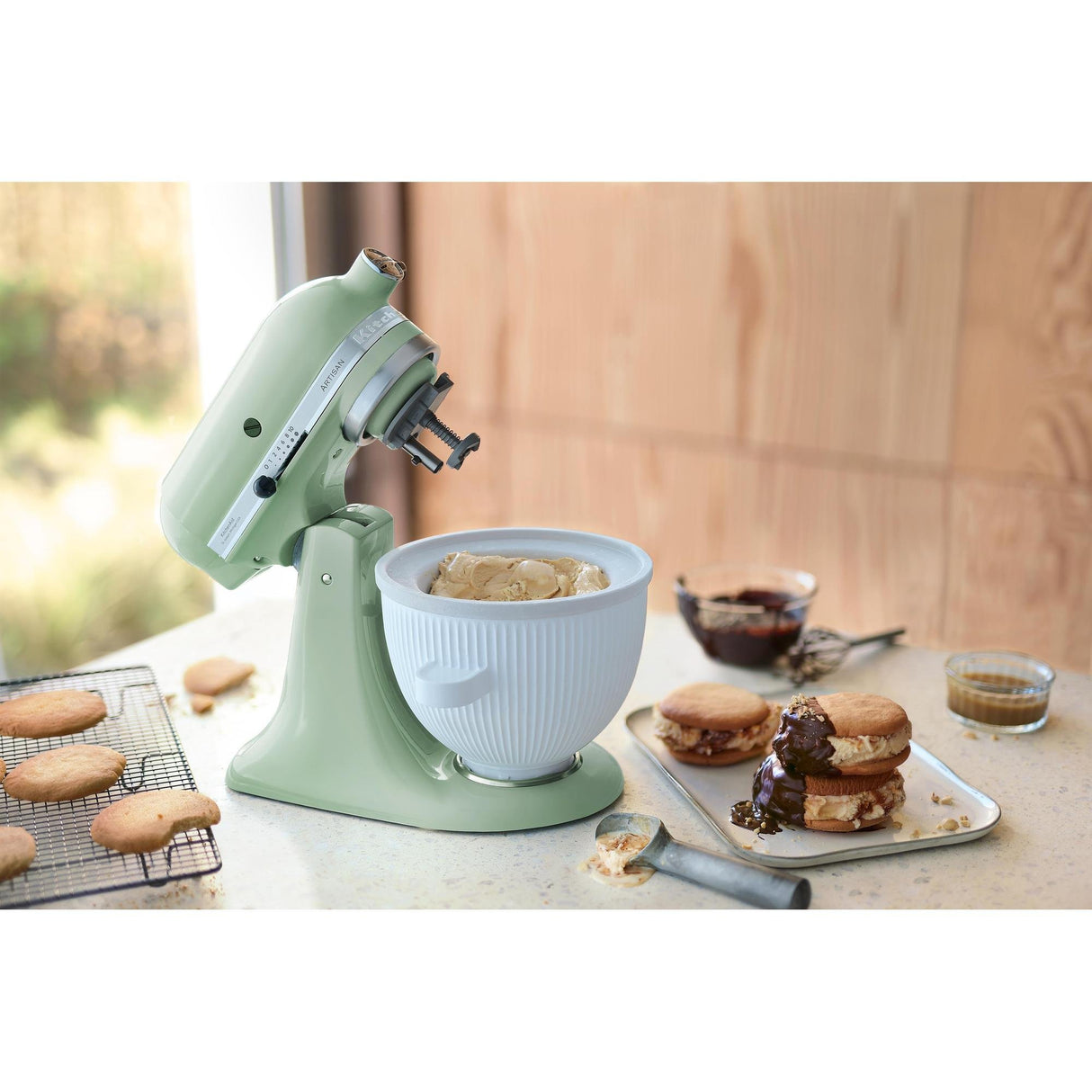 EAN 5413184200718 - KitchenAid Artisan Batidora de varillas 300 W Verde imagen 5