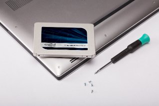 EAN 0649528785060 - Crucial MX500 1 TB 2.5" Serial ATA III imagen 3