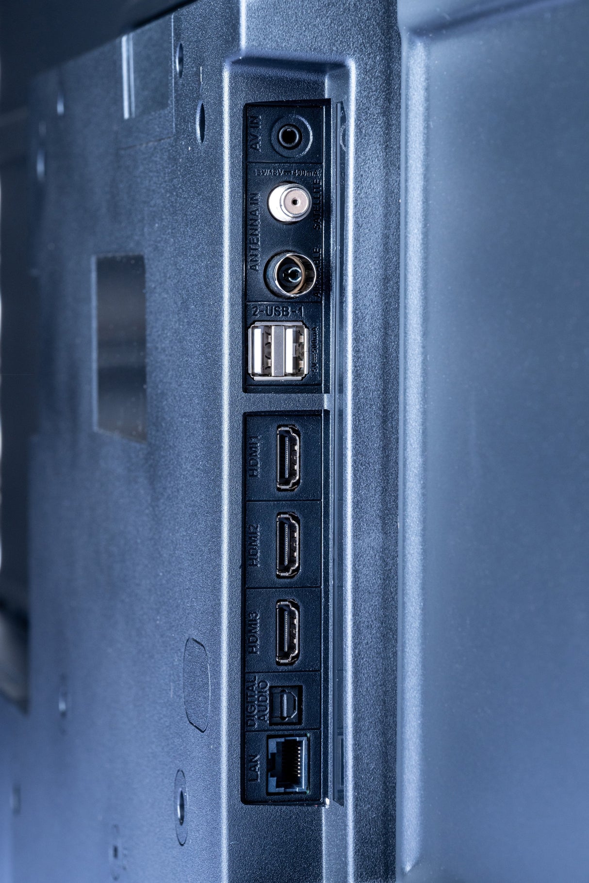 EAN 6221127406504 - TORNADO 65UA3400X Televisor 165,1 cm (65") 4K Ultra HD Smart TV Wifi Negro 250 cd / m² imagen 4