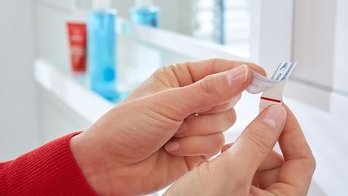 Tesa® Powerstrips Waterproof Small