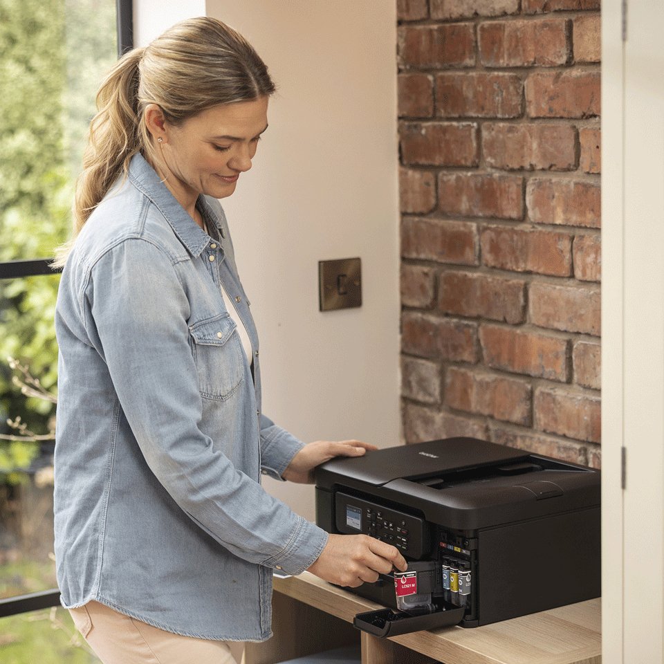 EAN 4977766841894 - Brother DCP-J1360DW impresora multifunción Inyección de tinta A4 1200 x 6000 DPI 16 ppm Wifi imagen 2