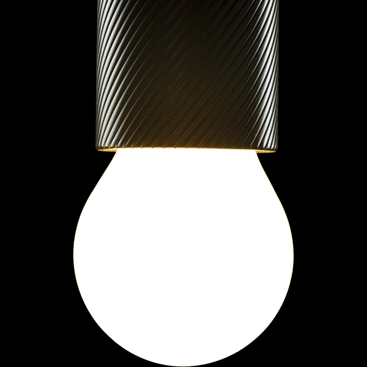 EAN 4260751138674 - Segula 55867 lámpara LED 2700 K 6 W E27 F imagen 2