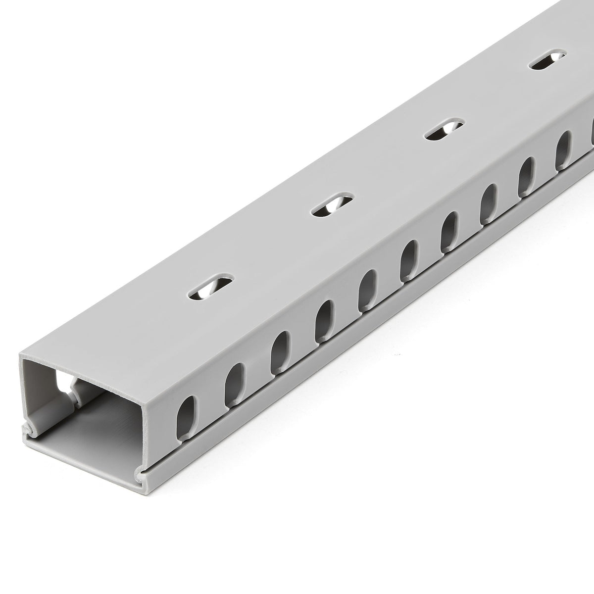 Startech Canaleta Para Cableado Con Ranura Abierta Y Tapa, 38 Mm An X 25 Mm Al - 2 M Lar - Ranuras De 8 Mm, Cubierta De Pvc Máximo De 20 Cables - Ul
