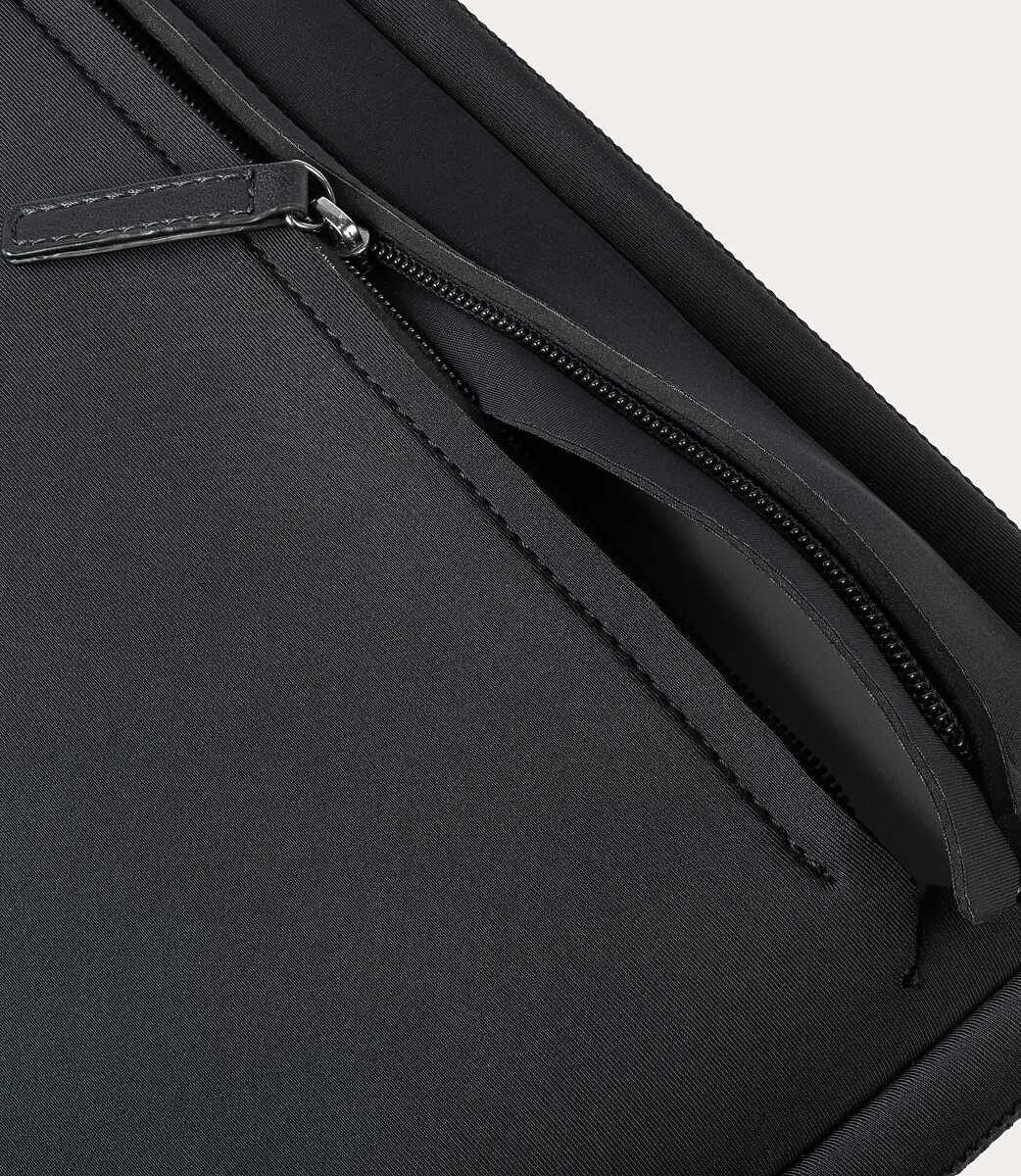 Intorno Neopren Sleeve Black