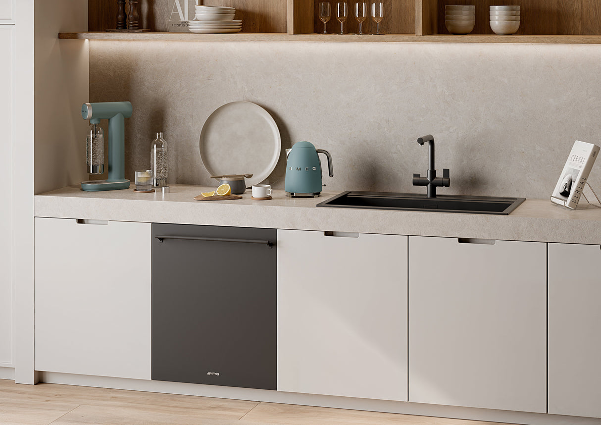 EAN 8017709329617 - Smeg KLF03EGMEU tetera eléctrica 1,7 L 2400 W Verde imagen 14