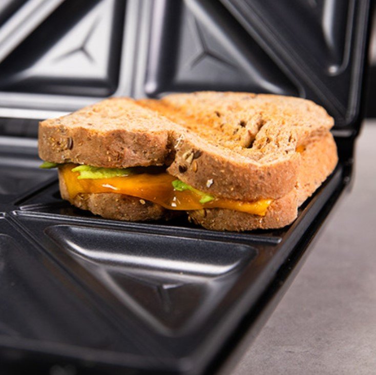 EAN 8435484031110 - Cecotec 03111 sandwichera 1500 W Negro imagen 4