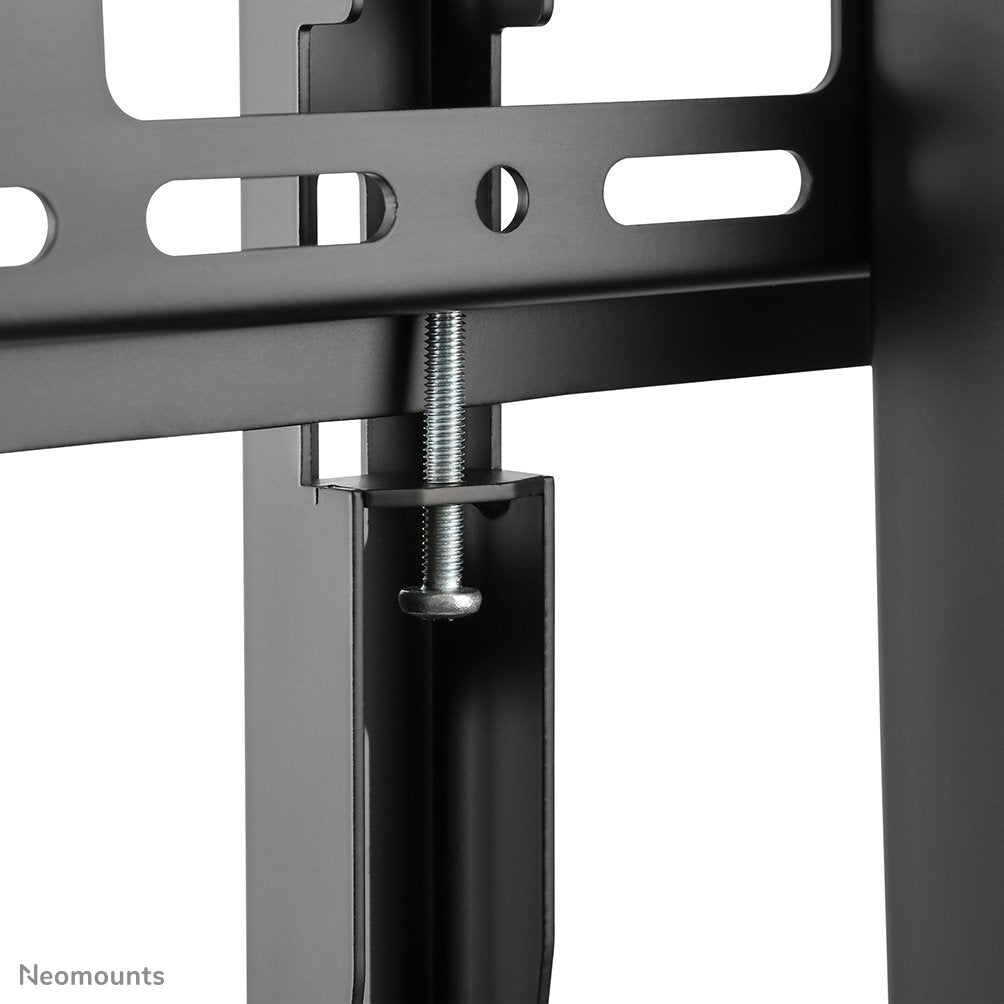 EAN 8717371447427 - Neomounts NS-M4000BLACK mueble y soporte para dispositivo multimedia Negro Soporte de suelo fijo imagen 5