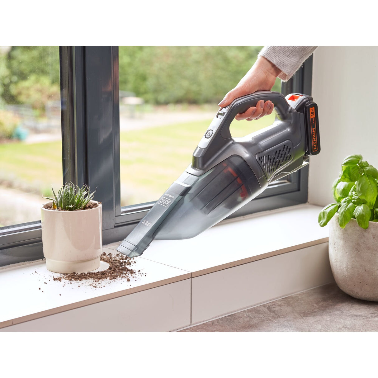 EAN 5035048735190 - Black & Decker BCHV001B-XJ aspiradora de mano imagen 7