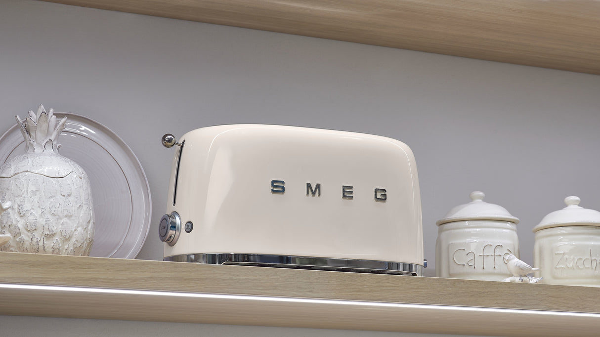 EAN 8017709190712 - Smeg TSF02CREU tostadora 6 4 rebanada(s) 1500 W Crema de color imagen 15