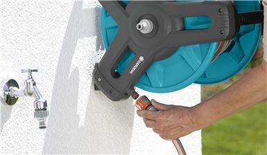 Gardena 8009-20 Carrete De Manguera De Jardín Carrete De Pared Manual Negro, Verde