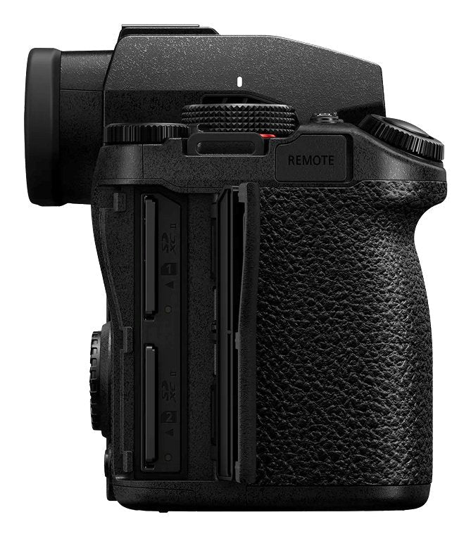 Camara Panasonic Lumix Dc-S5 Ii Kit + 3,5-5,6/20-60
