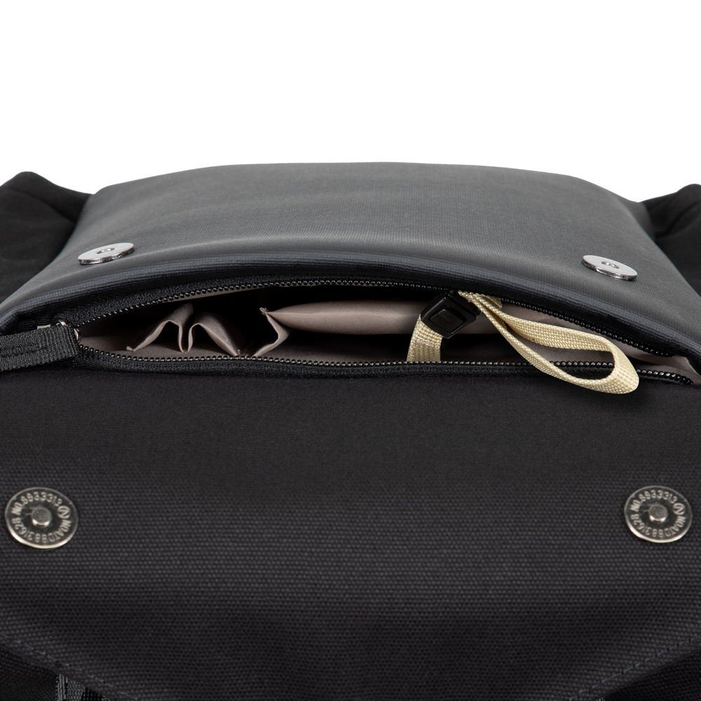 EAN 4260403579206 - Rivacase 8524 35,6 cm (14") Mochila Negro imagen 24