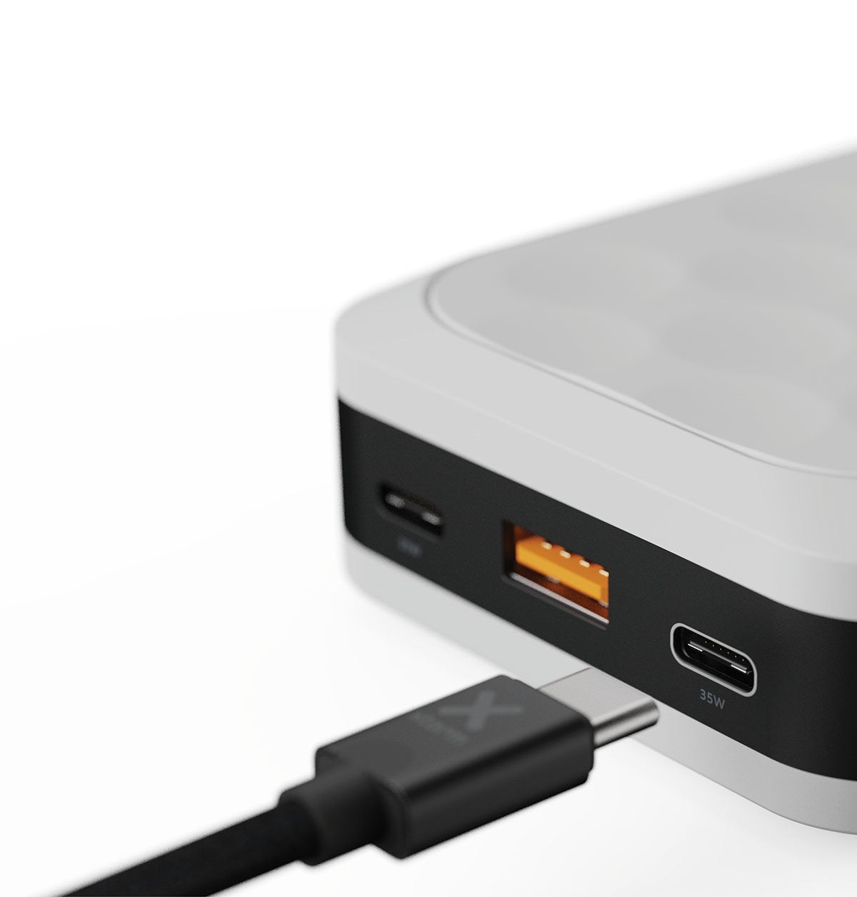 Power Bank Fuel Series Fs-5200 20000mah Blanco Xtorm 20000mah/ Hasta 35w/ 2xusb-C, 1xusb-A/ Lcd