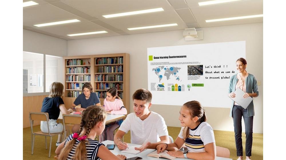 Proyector Eb775f - Pantalla Láser Ágil Ust