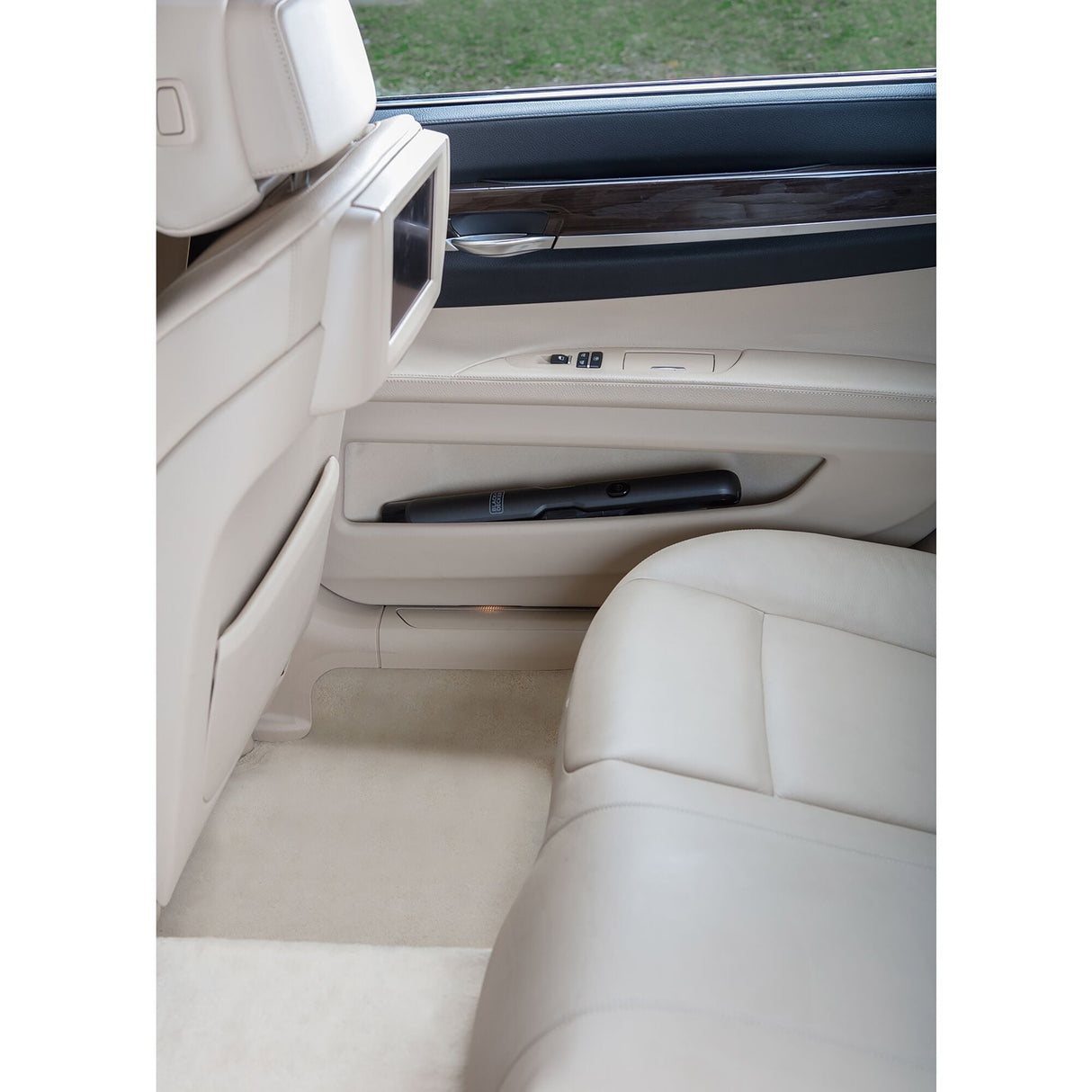 Aspiradora De Mano Black & Decker Dvc320b21-Qw Titanio