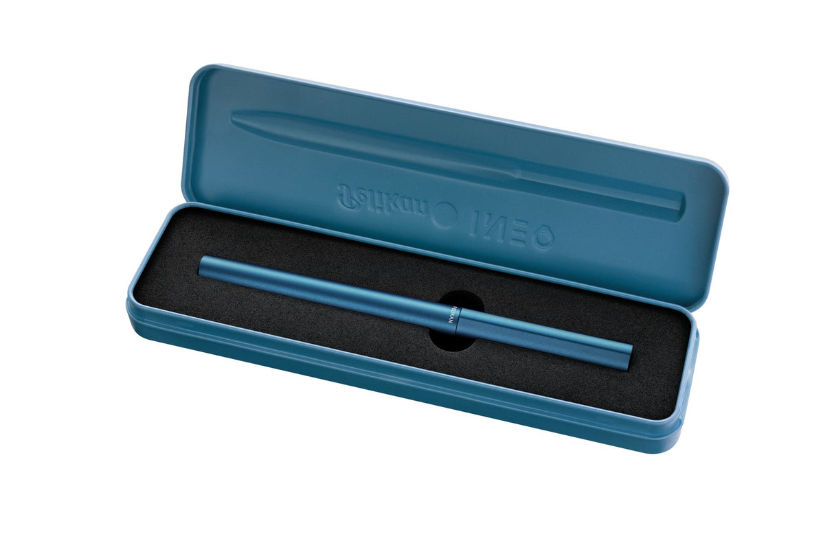 EAN 4012700823663 - Pelikan 823661 pluma estilográfica Sistema de carga por cartucho Azul, Color petróleo 1 pieza(s) imagen 1