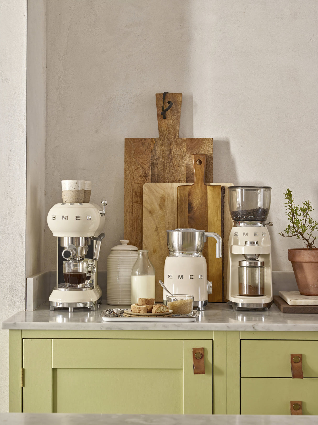 EAN 8017709317973 - Smeg CGF11CREU molinillo de café 150 W Crema de color imagen 8
