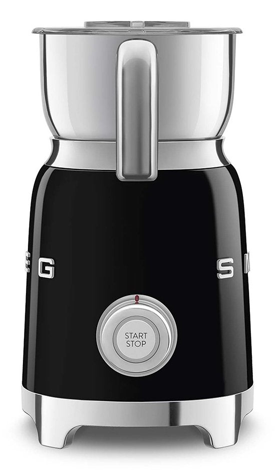 EAN 8017709316082 - Smeg MFF11BLEU espumador o calentador de leche Automático Negro imagen 4