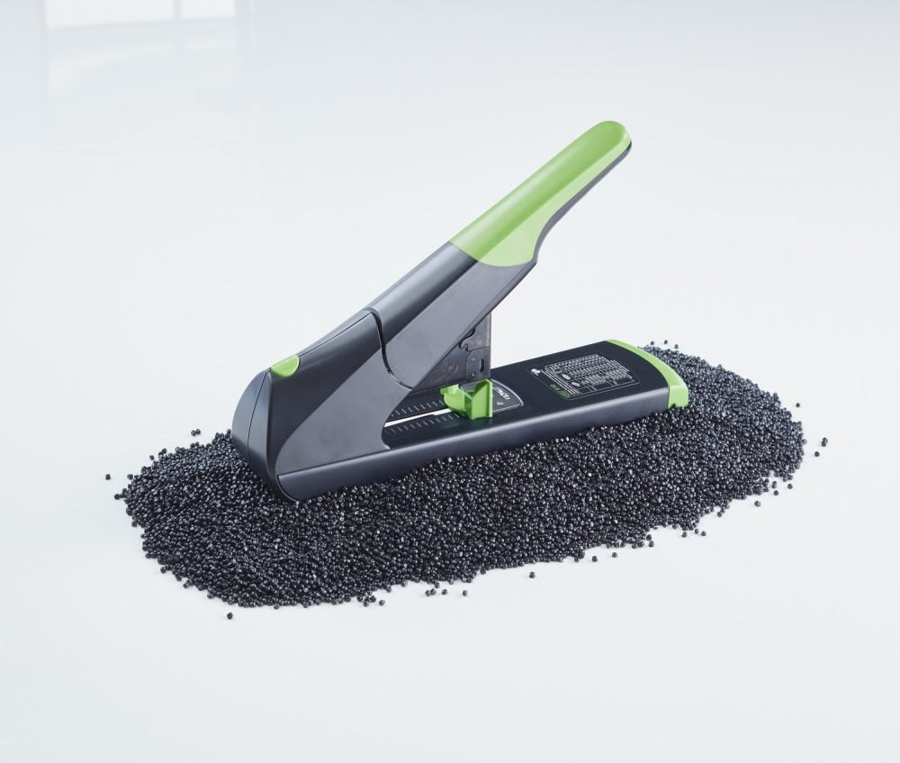 Novus B 50 Re+New Grapadora De Gruesos - Fabricada Con Plastico Reciclado - Hasta 140 Hojas - Grapado Cerrado Con Sistema Bypass