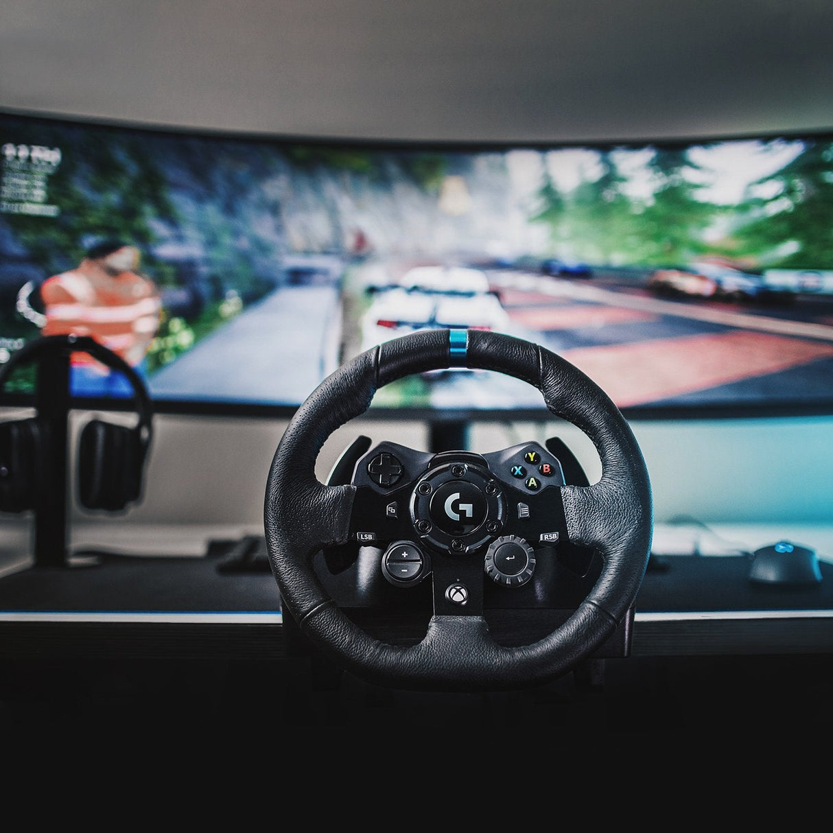 Logitech G923 Racing Wheel And Pedals For Xbox One And Pc - N A - N A - Emea
