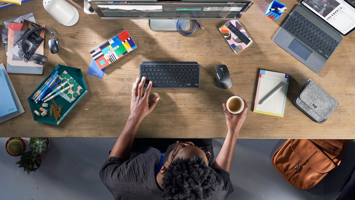 Teclado Suizo Logitech Mx Keys Mini Rf Wireless + Bluetooth Qwertz Grafito