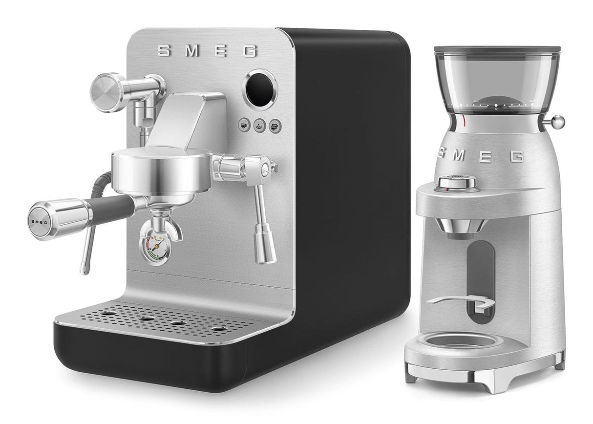 Cafetera Smeg Espresso Colección Negra Emc02blmeu