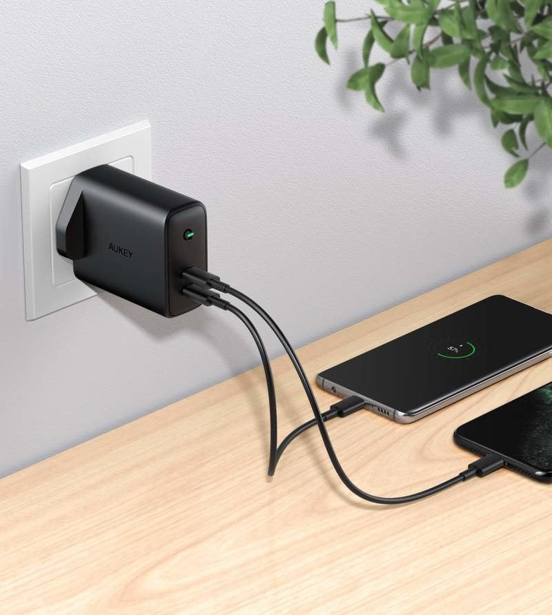 EAN 5902666662644 - AUKEY PA-D2 cargador de dispositivo móvil Netbook, Smartphone, Tableta Negro Corriente alterna, CC Interi imagen 2