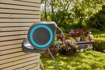 Caja Para Manguera De Pared Gardena Rollup M (Turquesa) 20 M