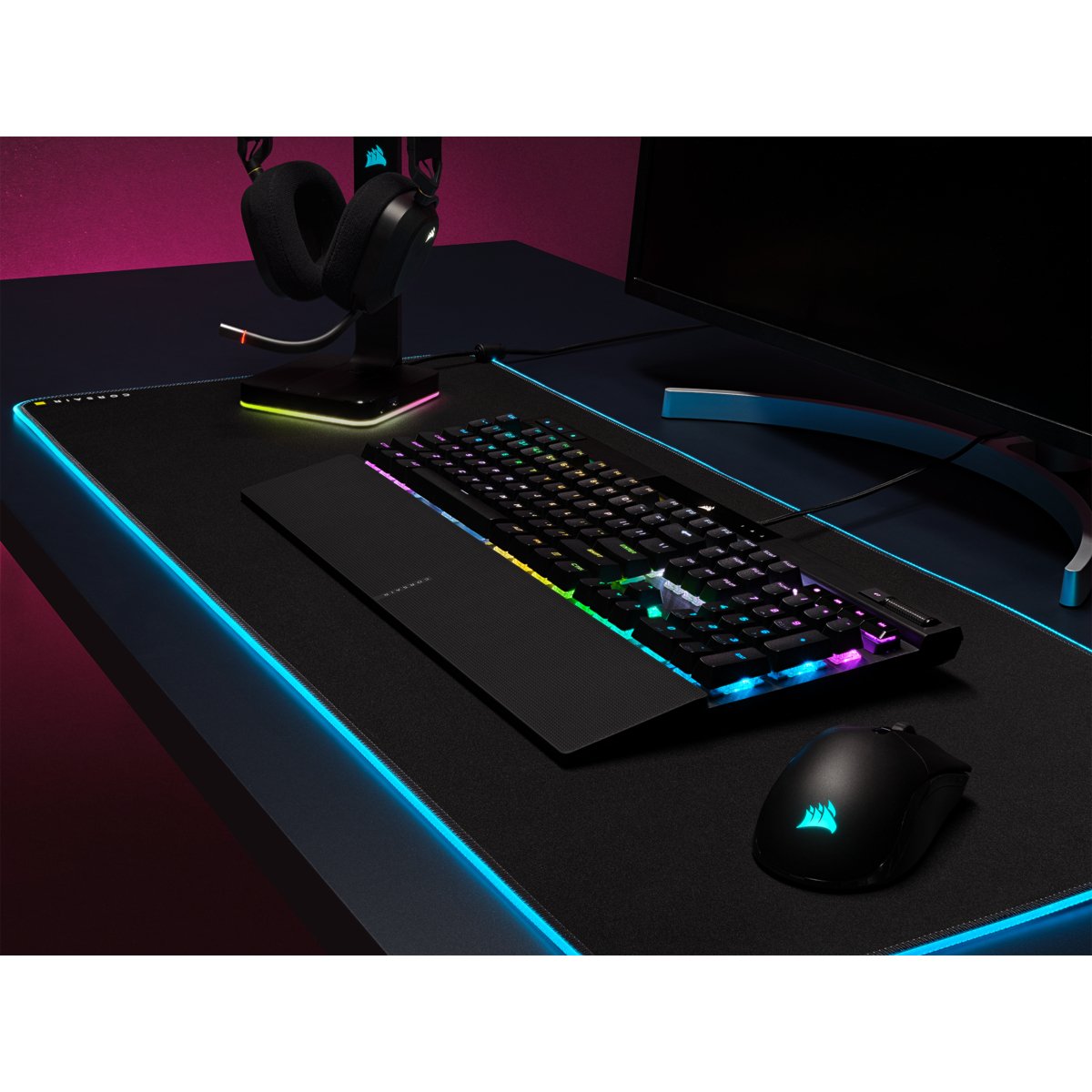 Teclado Gamer Mecánico (Cherry Corsair Opx) Corsair K70 Pro Rgb (Negro)