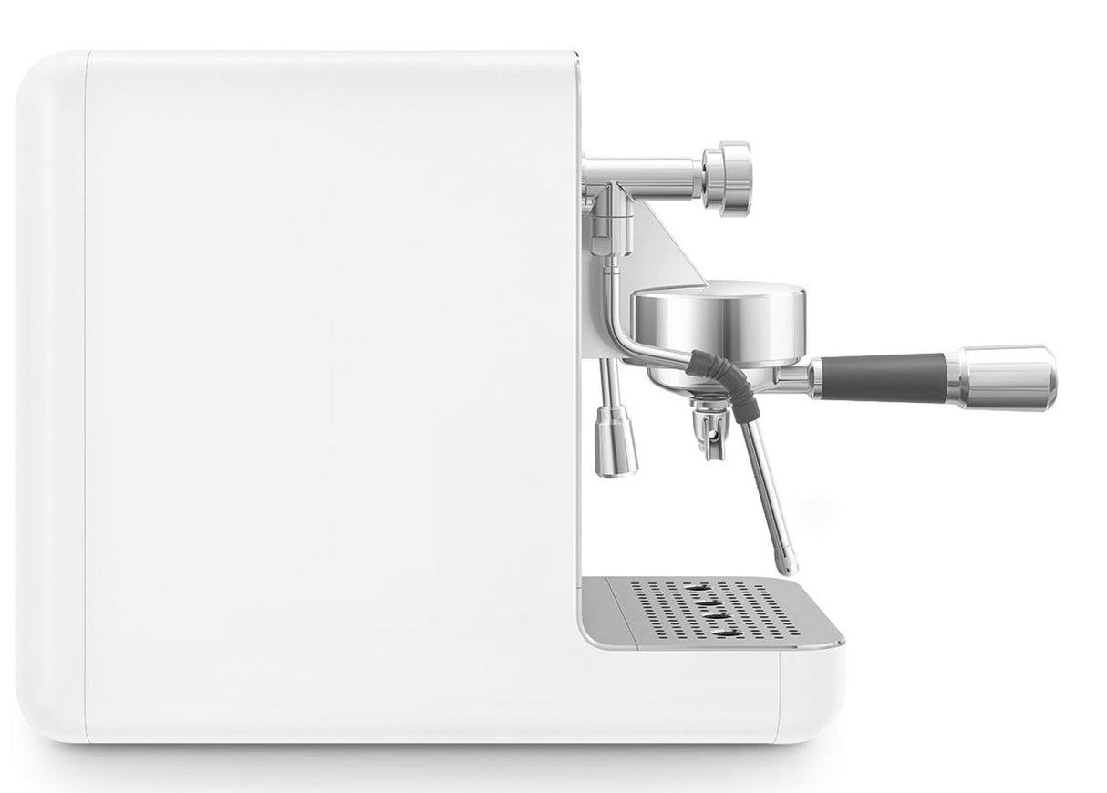 Smeg Espresso Coffee Machine Collection White Emc02whmeu