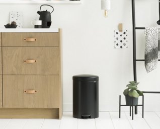 EAN 8710755114106 - Brabantia 114106 papelera 20 L Alrededor Negro imagen 4