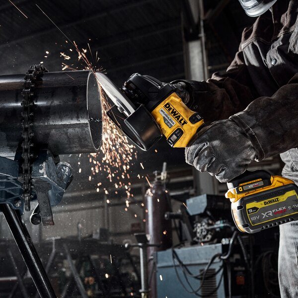 Amoladora Angular Inalámbrica Dewalt Dcg440n, 180 Mm, 54 Voltios Amarillo/Negro, Sin Batería Ni Cargador Dcg440n-Xj