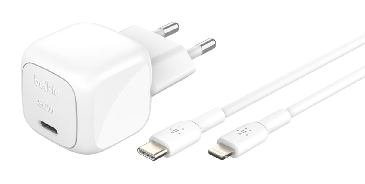 EAN 0745883904082 - Belkin WCA008KQ1MWH-B5 cargador de dispositivo móvil Universal Blanco Corriente alterna Carga rápida Inte imagen 1