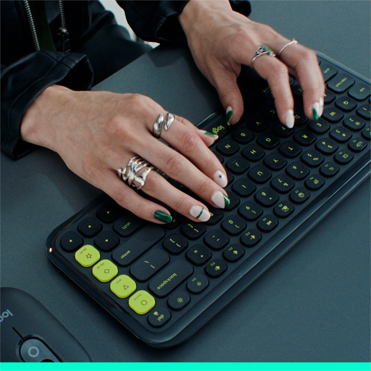 EAN 5099206127562 - Logitech 920-013068 teclado Universal Bluetooth QWERTY Español Grafito imagen 7