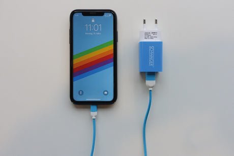 EAN 4004005032567 - Schwaiger LAD300B 511 cargador de dispositivo móvil Auriculares, Smartphone, Tableta Azul, Blanco Corrien imagen 4