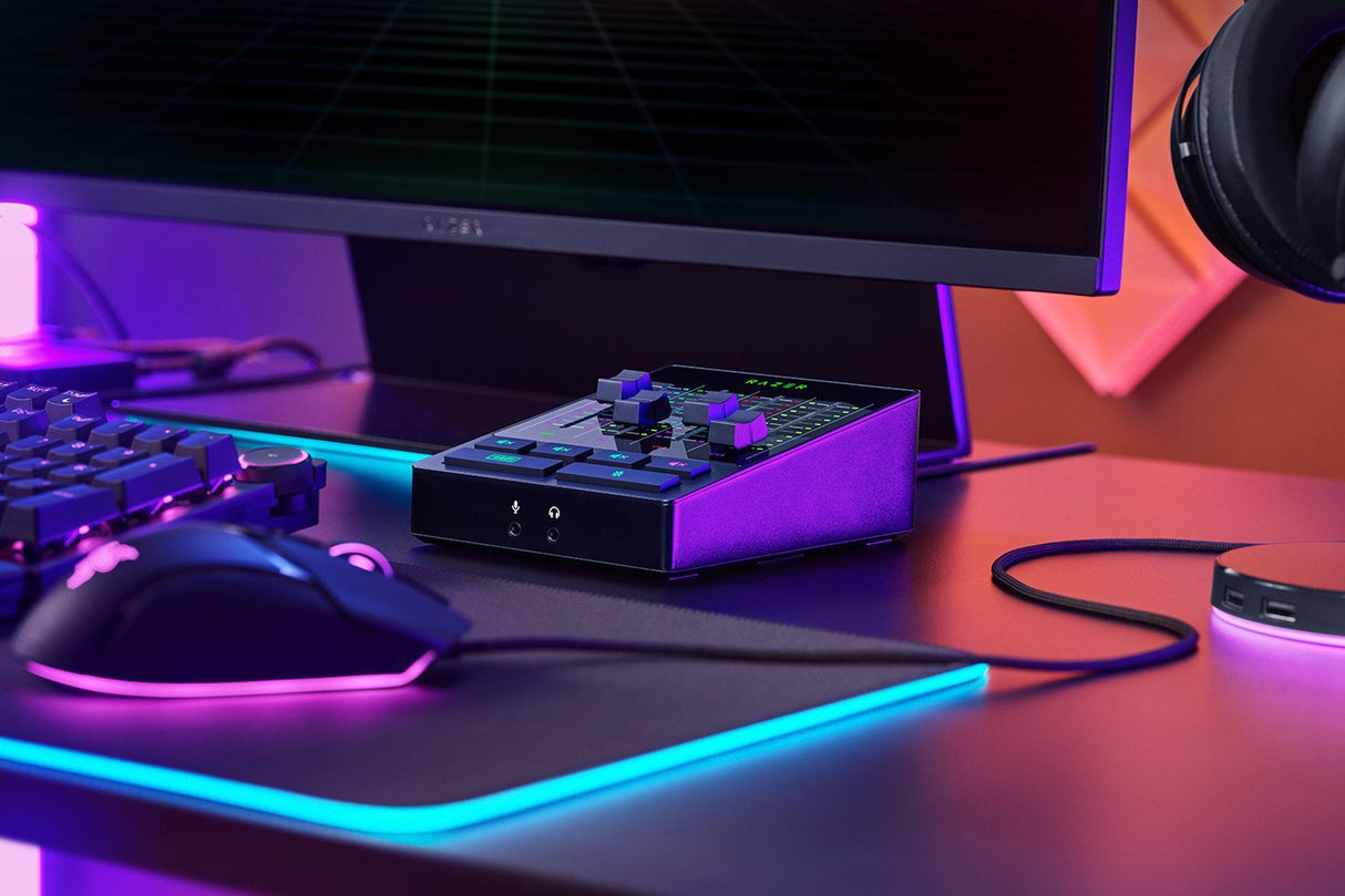 EAN 8886419377160 - Razer RZ19-03860100-R3M1 mezclador DJ 4 canales 10 - 20000 Hz Negro imagen 4