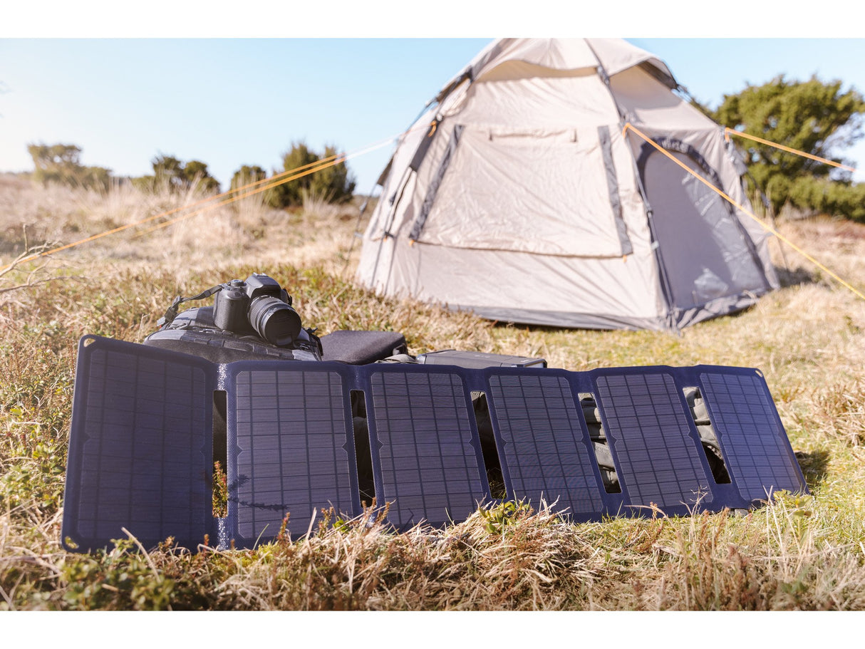 EAN 5705730420672 - Sandberg 420-67 cargador de dispositivo móvil Universal Negro Solar Exterior imagen 5