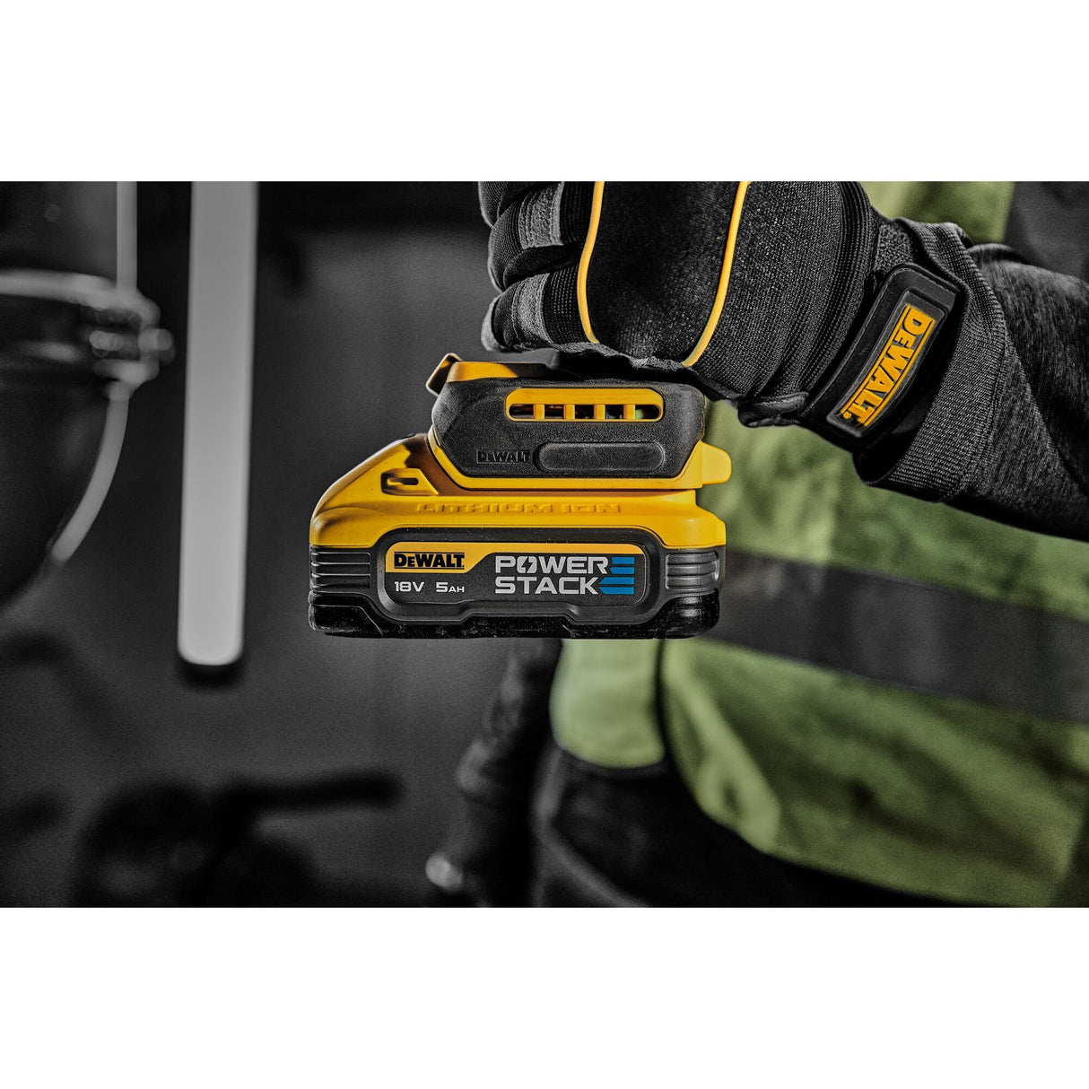 EAN 5035048791882 - DeWALT DCBP518H2-XJ cargador y batería cargable imagen 9