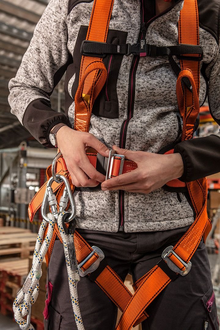 Kit Anticaídas Con Cinturón Lumbar Y Absorbedor De Energía Neo Tools
