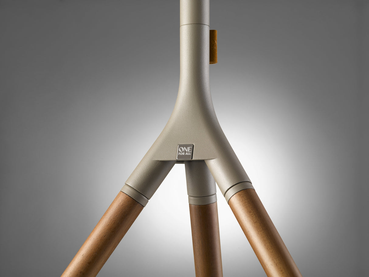 Trípode Televisor (32 - 65") One For All Tv Stand Ultraslim Turn 65 Wm7471 Dark