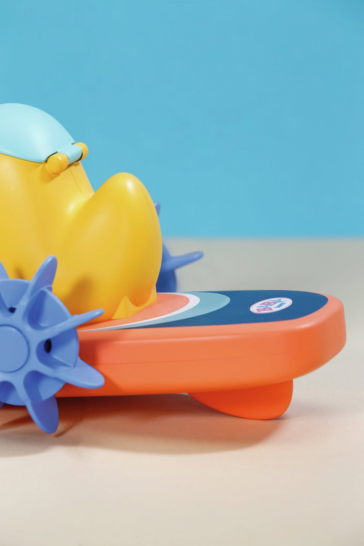 Zapf Creation Baby Born® Splish Splash Surfing Berta, Figura De Juguete 837146