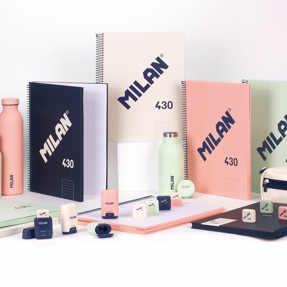 Milan Cuaderno Espiral Formato A4 Cuadricula 5x5mm - 80 Hojas De 95 Gr/M2 - Microperforado, 4 Taladros - Color Verde